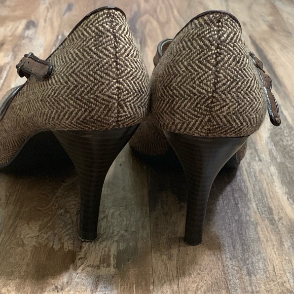 Predictions Pumps - Picture 3 of 5